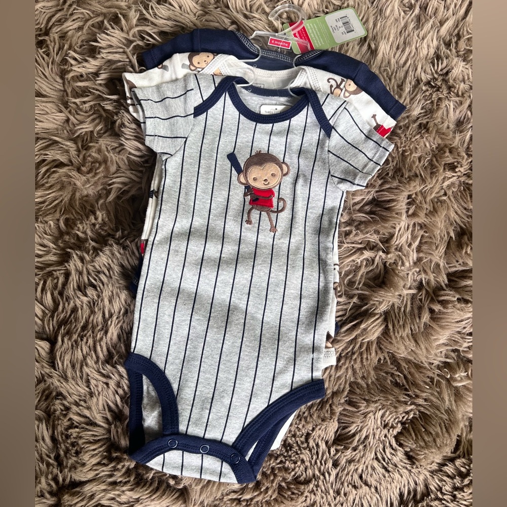6 Month Onsie Set